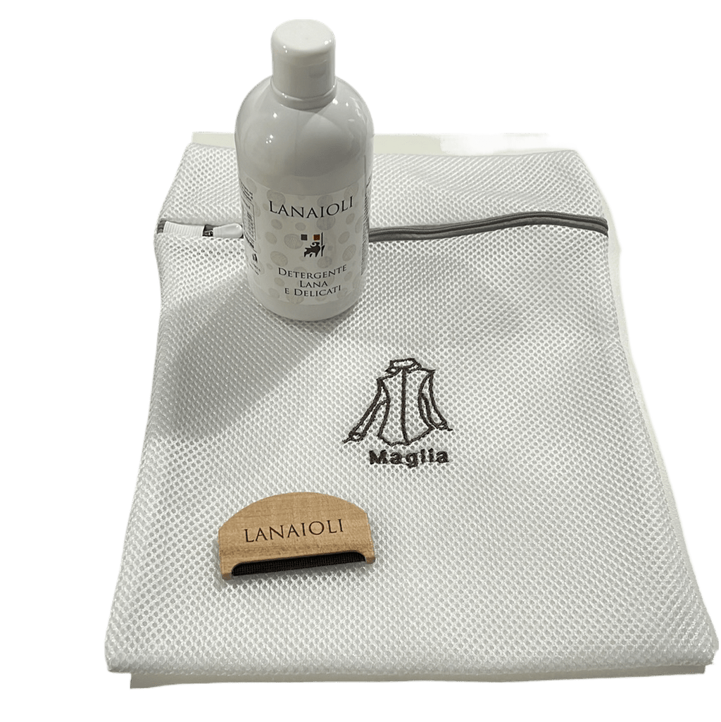 Complete delicate garment care kit